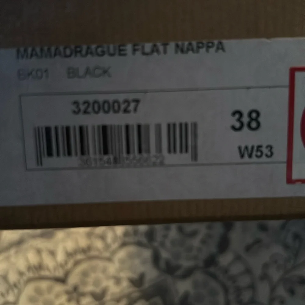 "Mamadrague" napa leather ballerina flats bow accent
Square toe
Slip-on style - Picture 9 of 11